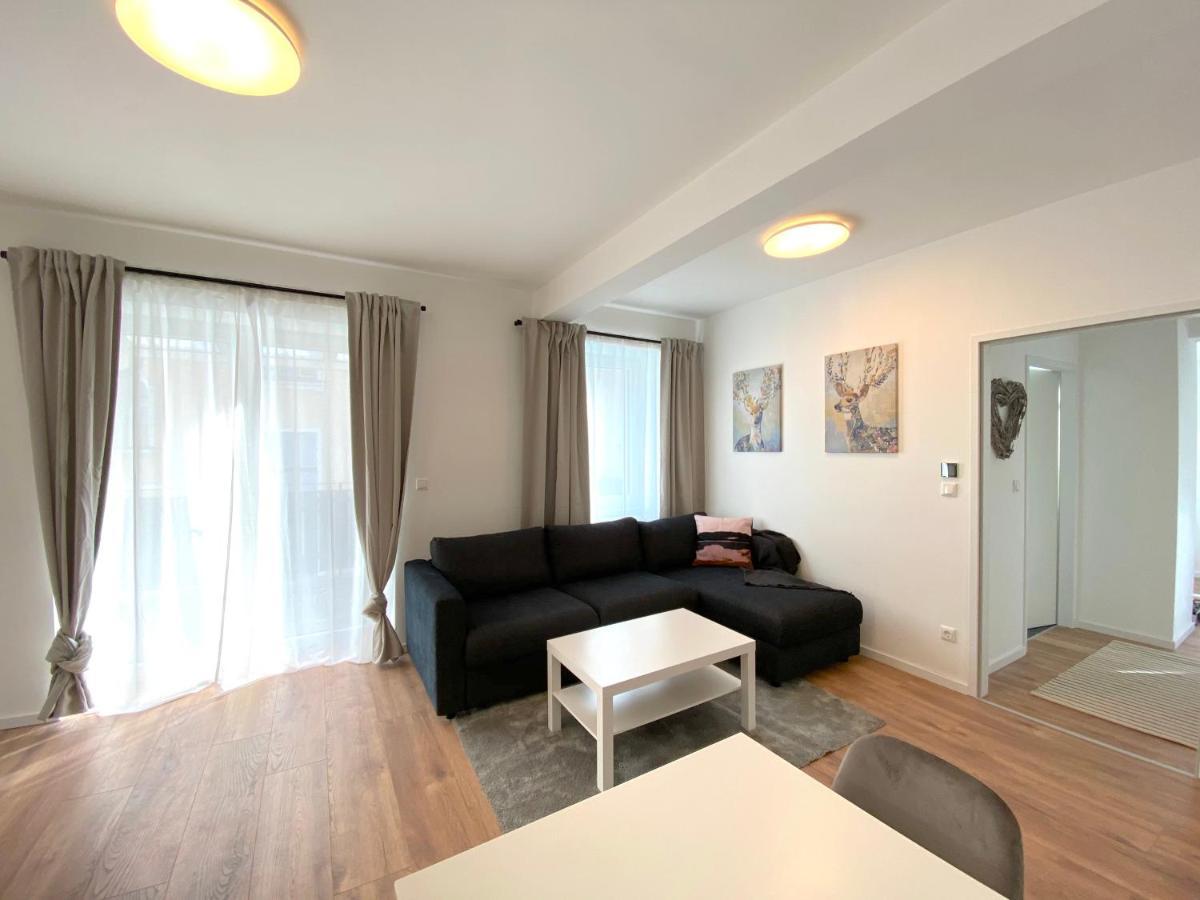 White Inn - Ferienwohnung Mit Terrasse Murzzuschlag Luaran gambar